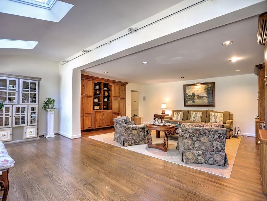 490 Dalrymple Road, Sandy Springs, Georgia 30328, 5 Bedrooms Bedrooms, ,3 BathroomsBathrooms,Residential,Sold,490 Dalrymple Road,6959861