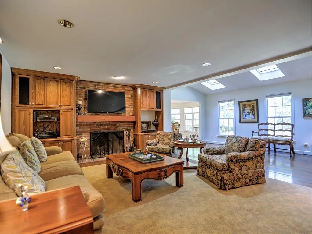 490 Dalrymple Road, Sandy Springs, Georgia 30328, 5 Bedrooms Bedrooms, ,3 BathroomsBathrooms,Residential,Sold,490 Dalrymple Road,6959861