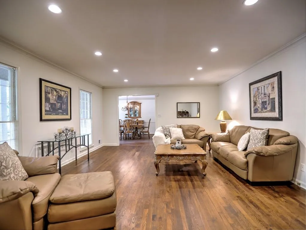 490 Dalrymple Road, Sandy Springs, Georgia 30328, 5 Bedrooms Bedrooms, ,3 BathroomsBathrooms,Residential,Sold,490 Dalrymple Road,6959861