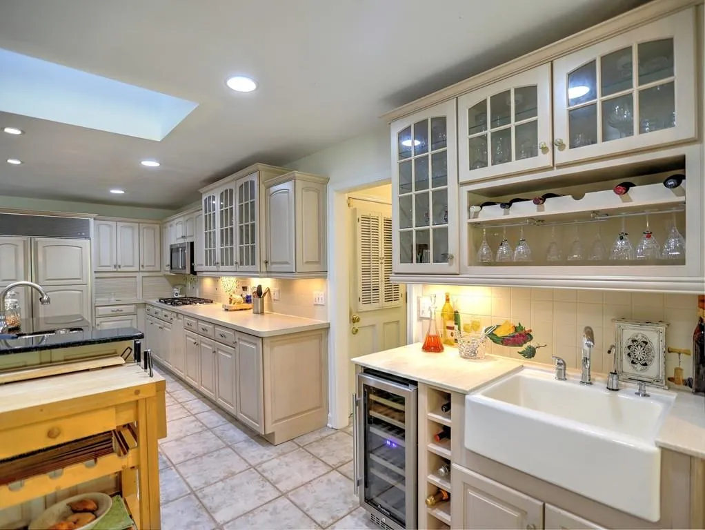 490 Dalrymple Road, Sandy Springs, Georgia 30328, 5 Bedrooms Bedrooms, ,3 BathroomsBathrooms,Residential,Sold,490 Dalrymple Road,6959861