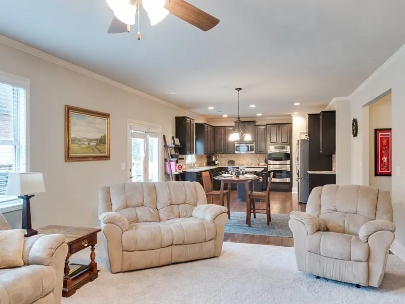7805 Stratford Lane, Sandy Springs, Georgia 30350, 7 Bedrooms Bedrooms, ,4 BathroomsBathrooms,Residential,Sold,7805 Stratford Lane,5501262