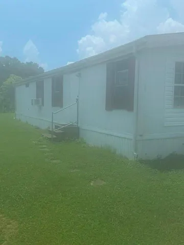 End Unit with Large private yard area.
