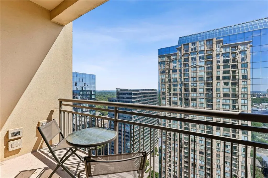 3445 Stratford Road Ne Unit 3105, Atlanta, Georgia 30326, 2 Bedrooms Bedrooms, 0 ,2 BathroomsBathrooms,Residential,For Sale,3445 Stratford Road Ne Unit 3105,7804108