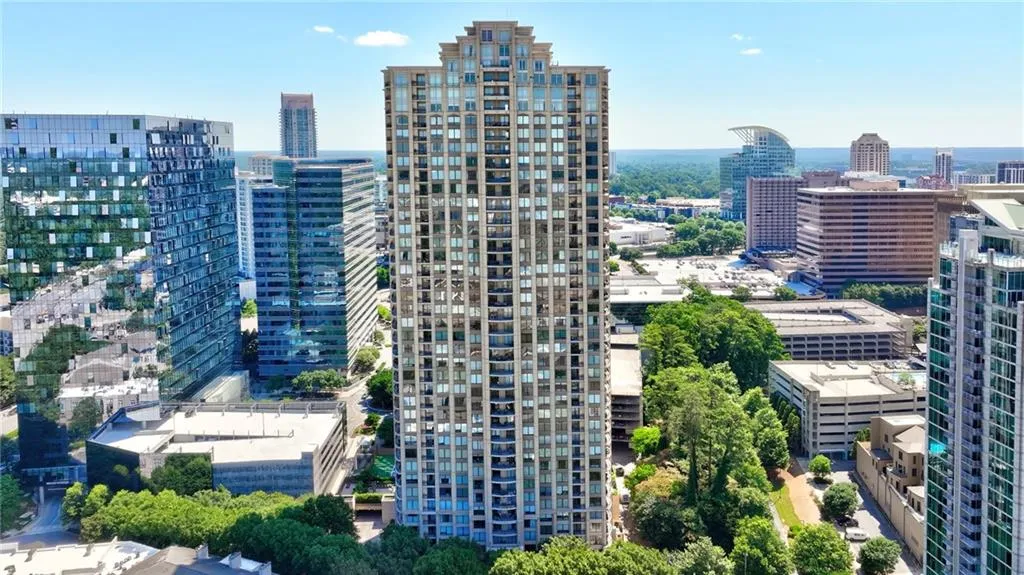 3445 Stratford Road Ne Unit 3105, Atlanta, Georgia 30326, 2 Bedrooms Bedrooms, 0 ,2 BathroomsBathrooms,Residential,For Sale,3445 Stratford Road Ne Unit 3105,7804108
