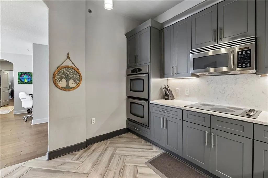 3445 Stratford Road Ne Unit 3105, Atlanta, Georgia 30326, 2 Bedrooms Bedrooms, 0 ,2 BathroomsBathrooms,Residential,For Sale,3445 Stratford Road Ne Unit 3105,7804108