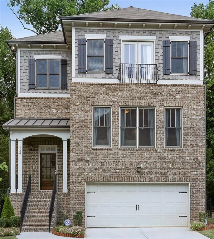 926 Canterbury Lane, Atlanta, Georgia 30324, 4 Bedrooms Bedrooms, ,3 BathroomsBathrooms,Residential,Sold,926 Canterbury Lane,5748266