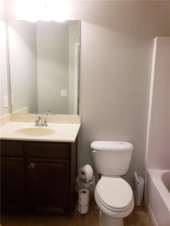 7370 Glisten Avenue, Atlanta, Georgia 30328, 3 Bedrooms Bedrooms, ,3 BathroomsBathrooms,Residential,Sold,7370 Glisten Avenue,6724759