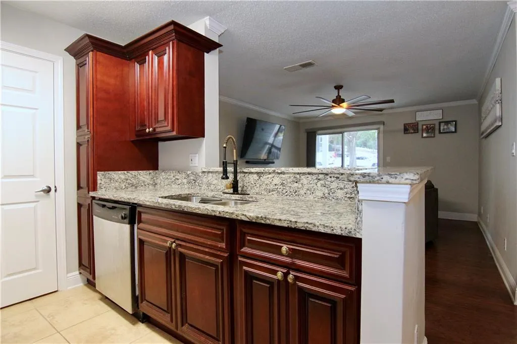 3111 Santa Fe Parkway, Sandy Springs, Georgia 30350, 2 Bedrooms Bedrooms, ,2 BathroomsBathrooms,Residential,Sold,3111 Santa Fe Parkway,6955943
