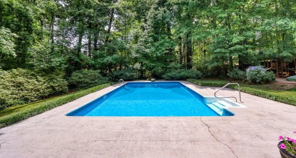7110 Cherry Bluff Drive, Sandy Springs, Georgia 30350, 5 Bedrooms Bedrooms, ,4 BathroomsBathrooms,Residential,Sold,7110 Cherry Bluff Drive,6891074