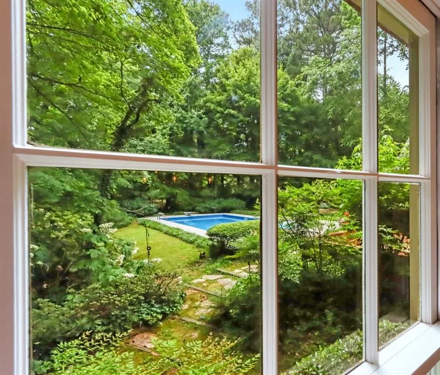 7110 Cherry Bluff Drive, Sandy Springs, Georgia 30350, 5 Bedrooms Bedrooms, ,4 BathroomsBathrooms,Residential,Sold,7110 Cherry Bluff Drive,6891074