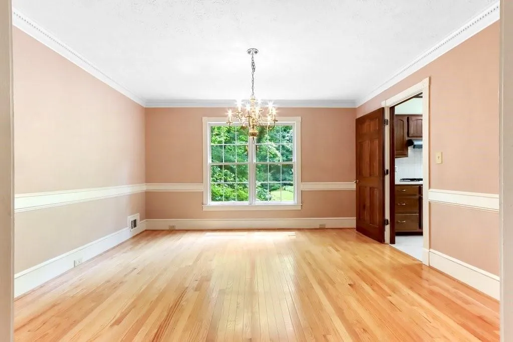 7110 Cherry Bluff Drive, Sandy Springs, Georgia 30350, 5 Bedrooms Bedrooms, ,4 BathroomsBathrooms,Residential,Sold,7110 Cherry Bluff Drive,6891074