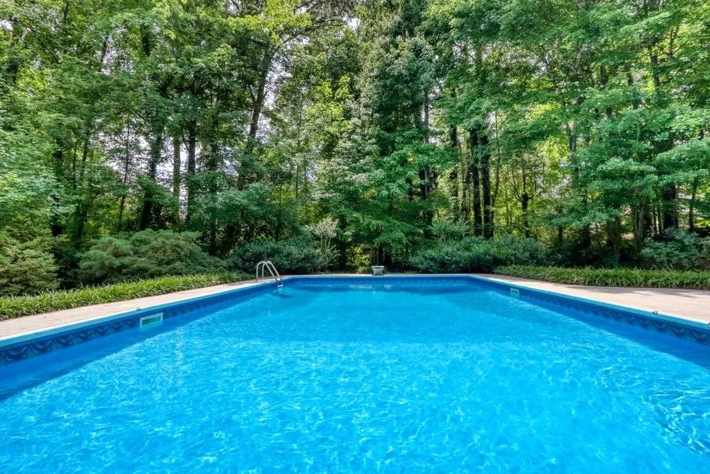 7110 Cherry Bluff Drive, Sandy Springs, Georgia 30350, 5 Bedrooms Bedrooms, ,4 BathroomsBathrooms,Residential,Sold,7110 Cherry Bluff Drive,6891074
