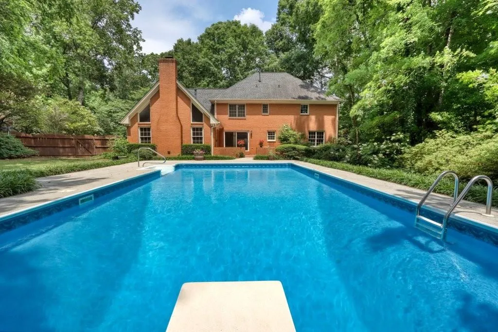 7110 Cherry Bluff Drive, Sandy Springs, Georgia 30350, 5 Bedrooms Bedrooms, ,4 BathroomsBathrooms,Residential,Sold,7110 Cherry Bluff Drive,6891074