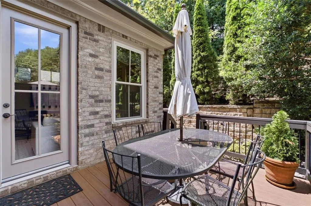 3866 Paces Lookout Drive Se Unit 13, Atlanta, Georgia 30339, 4 Bedrooms Bedrooms, 0 ,4 BathroomsBathrooms,Residential,For Sale,3866 Paces Lookout Drive Se Unit 13,7819625