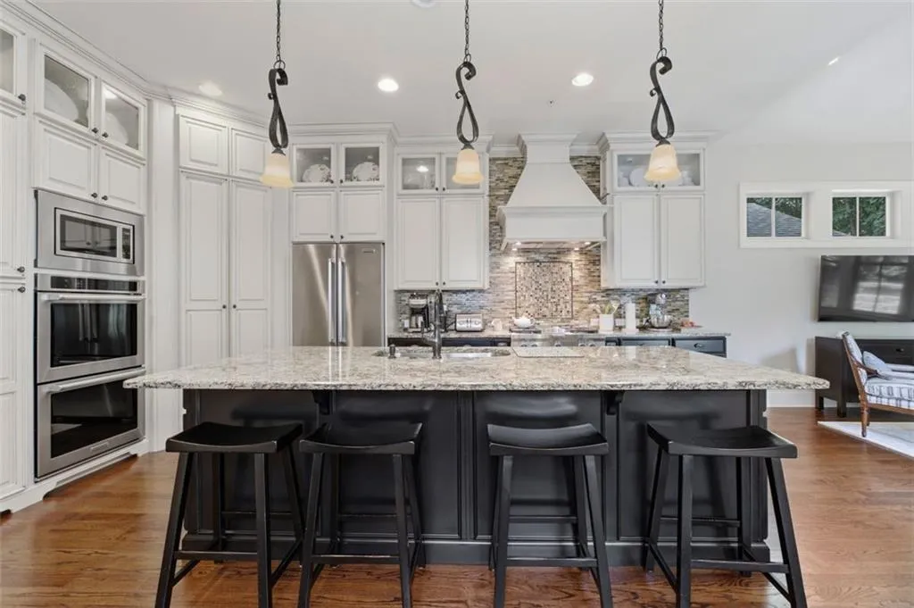 3866 Paces Lookout Drive Se Unit 13, Atlanta, Georgia 30339, 4 Bedrooms Bedrooms, 0 ,4 BathroomsBathrooms,Residential,For Sale,3866 Paces Lookout Drive Se Unit 13,7819625