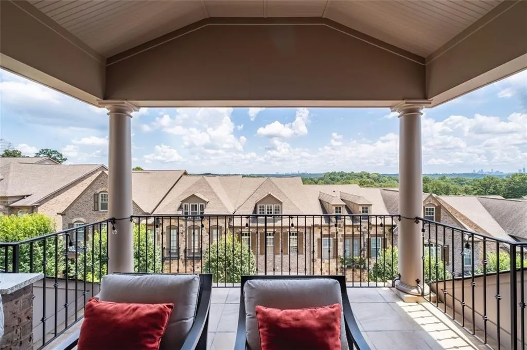3866 Paces Lookout Drive Se Unit 13, Atlanta, Georgia 30339, 4 Bedrooms Bedrooms, 0 ,4 BathroomsBathrooms,Residential,For Sale,3866 Paces Lookout Drive Se Unit 13,7819625
