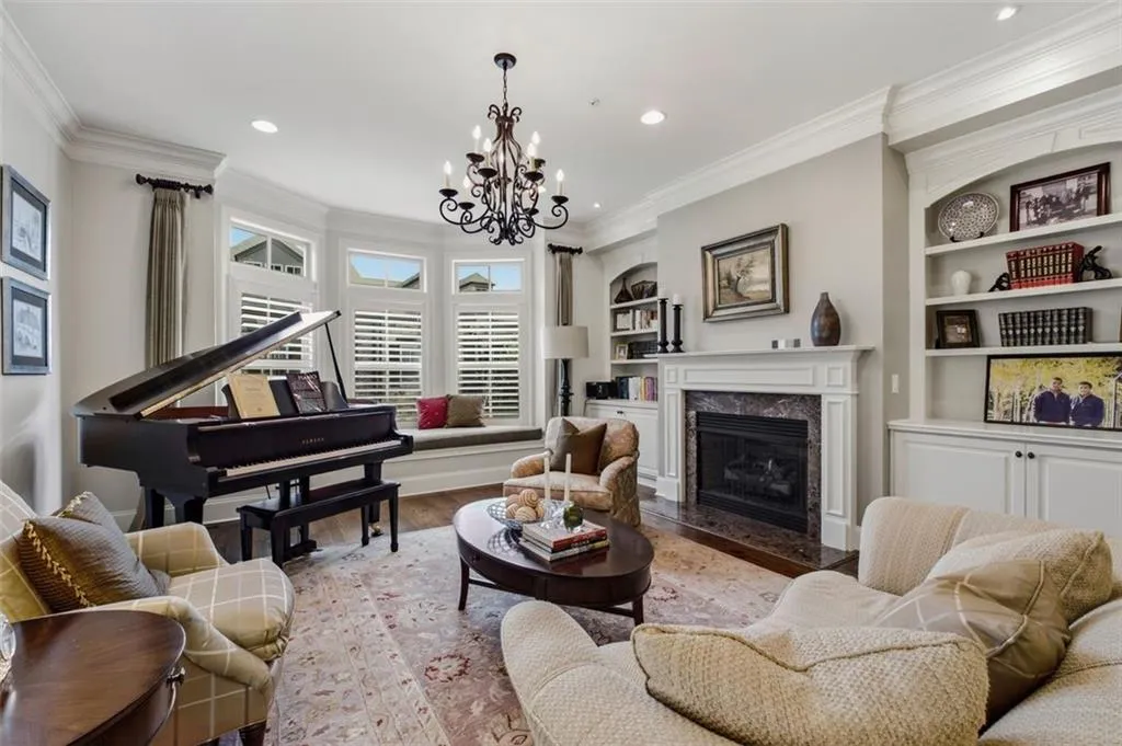 3866 Paces Lookout Drive Se Unit 13, Atlanta, Georgia 30339, 4 Bedrooms Bedrooms, 0 ,4 BathroomsBathrooms,Residential,For Sale,3866 Paces Lookout Drive Se Unit 13,7819625