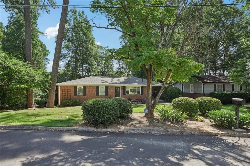 2331 Cortez Way Ne, Brookhaven, Georgia 30319, 3 Bedrooms Bedrooms, ,2 BathroomsBathrooms,Residential,For Sale,2331 Cortez Way Ne,7616407