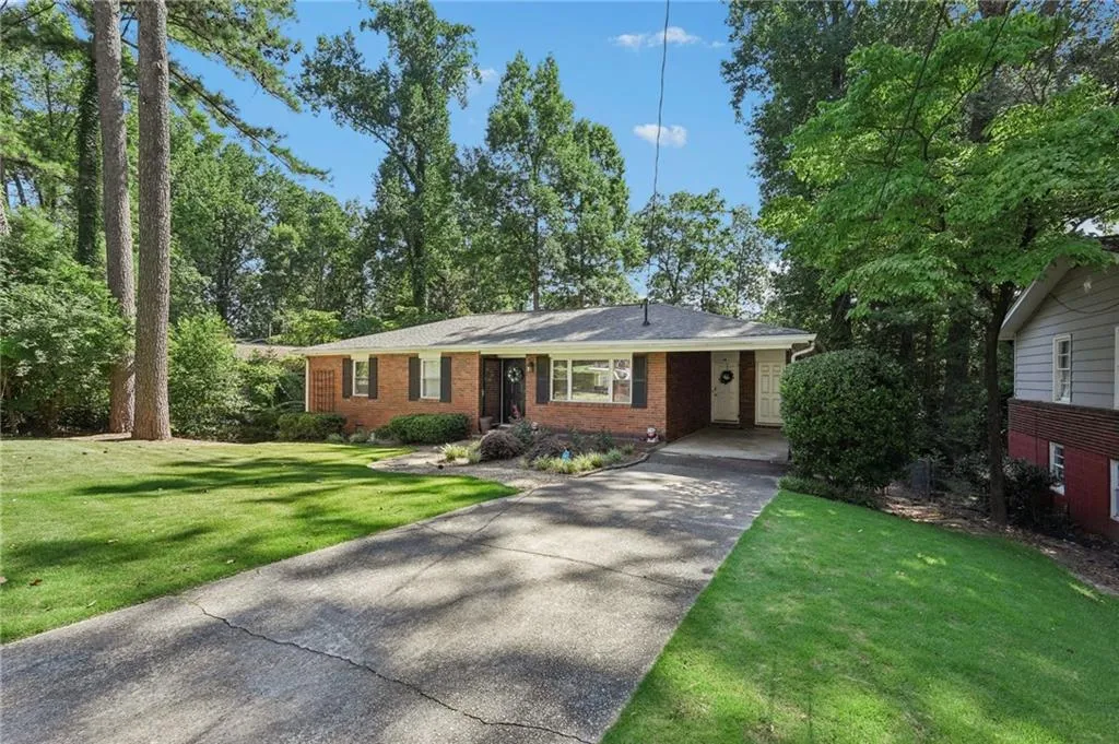 2331 Cortez Way Ne, Brookhaven, Georgia 30319, 3 Bedrooms Bedrooms, ,2 BathroomsBathrooms,Residential,For Sale,2331 Cortez Way Ne,7616407