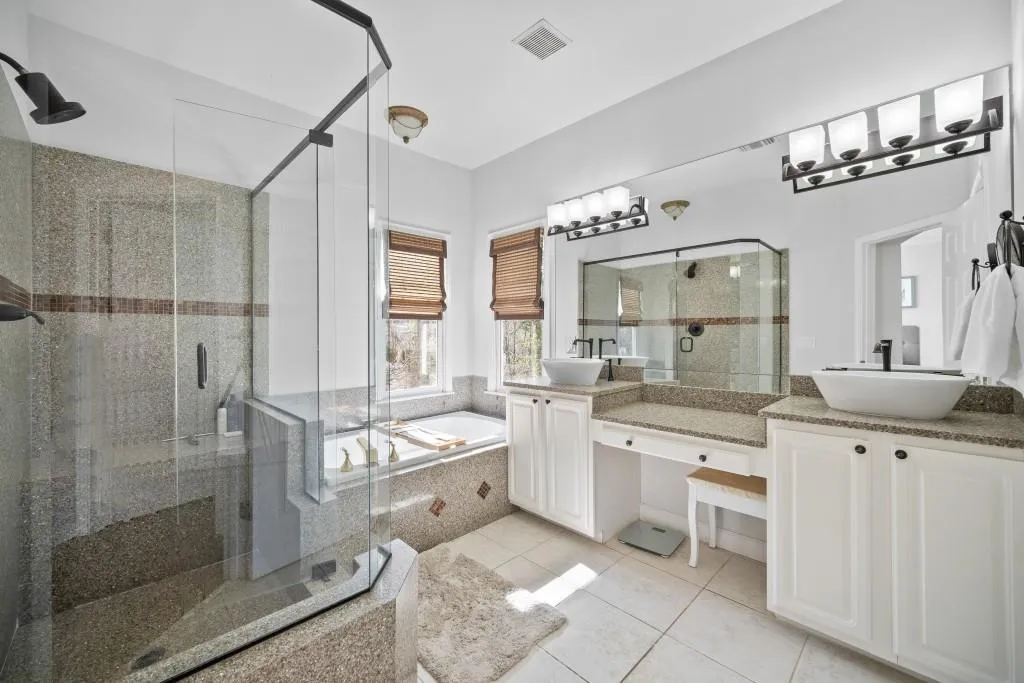 8540 Hope Mews Court, Atlanta, Georgia 30350, 3 Bedrooms Bedrooms, ,2 BathroomsBathrooms,Residential,Sold,8540 Hope Mews Court,7534990