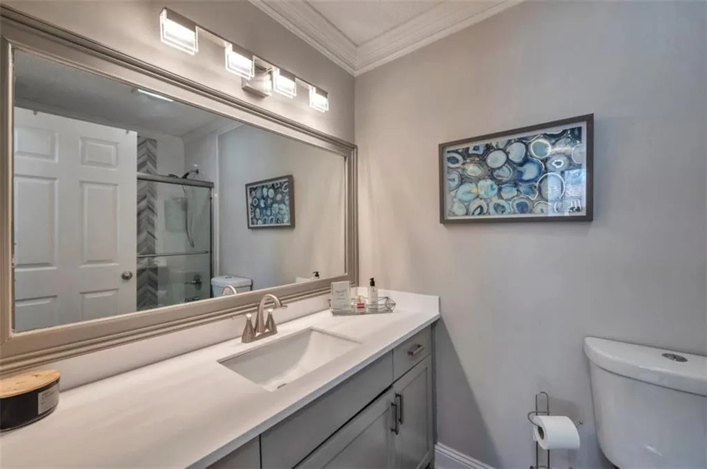 2657 Lenox Road Unit C30, Atlanta, Georgia 30324, 1 Bedroom Bedrooms, ,1 BathroomBathrooms,Residential,For Sale,2657 Lenox Road Unit C30,7530050