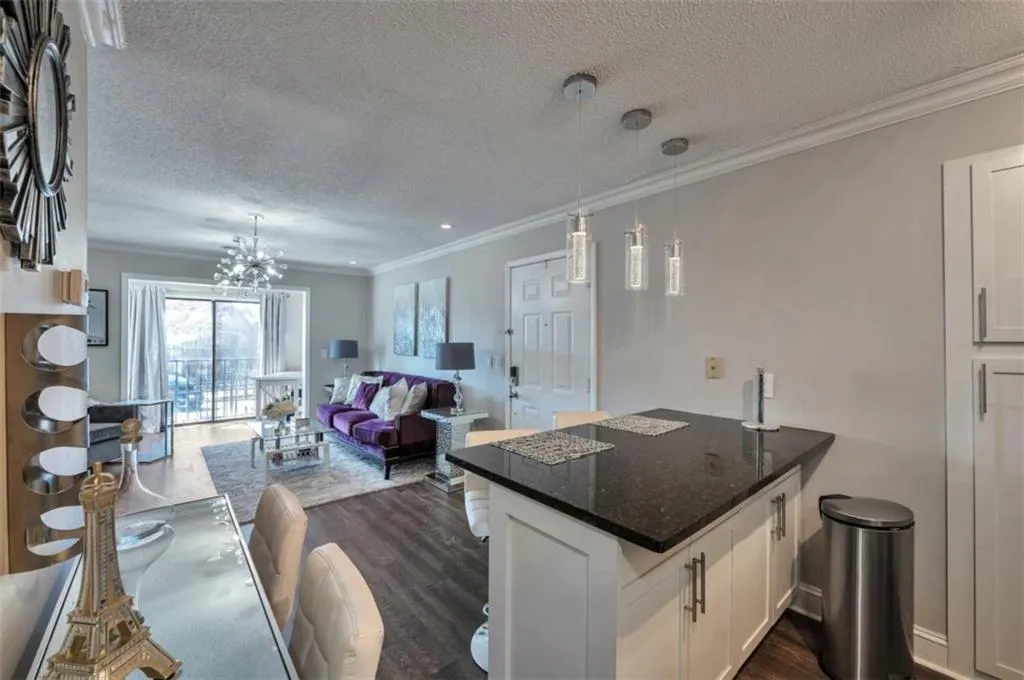 2657 Lenox Road Unit C30, Atlanta, Georgia 30324, 1 Bedroom Bedrooms, ,1 BathroomBathrooms,Residential,For Sale,2657 Lenox Road Unit C30,7530050