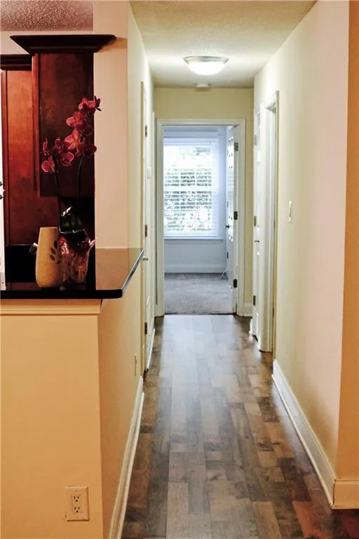 8102 Santa Fe Parkway, Sandy Springs, Georgia 30350, 3 Bedrooms Bedrooms, ,2 BathroomsBathrooms,Residential,Sold,8102 Santa Fe Parkway,6026673