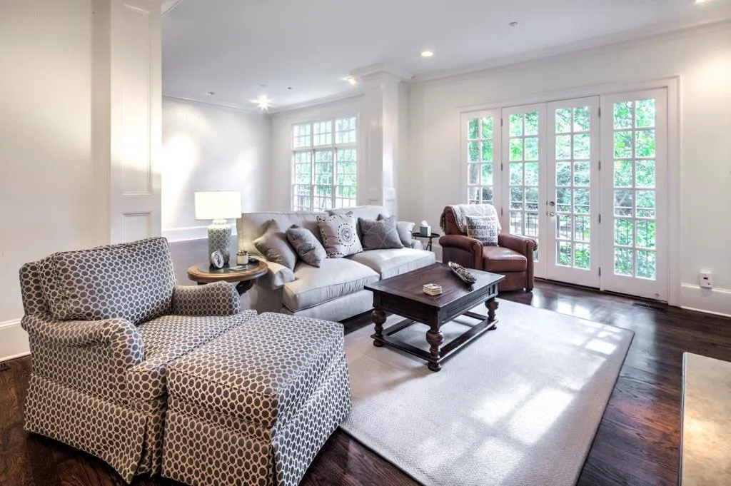 2824 Rumson Court Ne Unit 14, Atlanta, Georgia 30305, 4 Bedrooms Bedrooms, ,4 BathroomsBathrooms,Residential,Sold,2824 Rumson Court Ne Unit 14,5905307