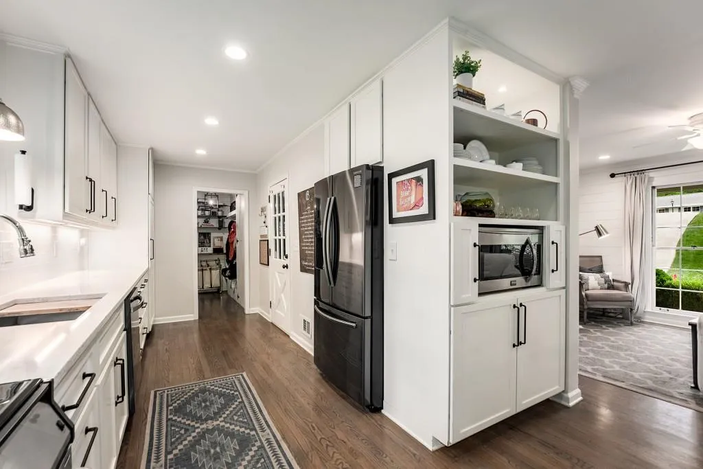 505 Amberidge Trail, Sandy Springs, Georgia 30328, 4 Bedrooms Bedrooms, ,2 BathroomsBathrooms,Residential,Sold,505 Amberidge Trail,7387753