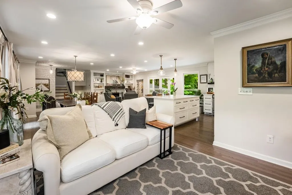 505 Amberidge Trail, Sandy Springs, Georgia 30328, 4 Bedrooms Bedrooms, ,2 BathroomsBathrooms,Residential,Sold,505 Amberidge Trail,7387753