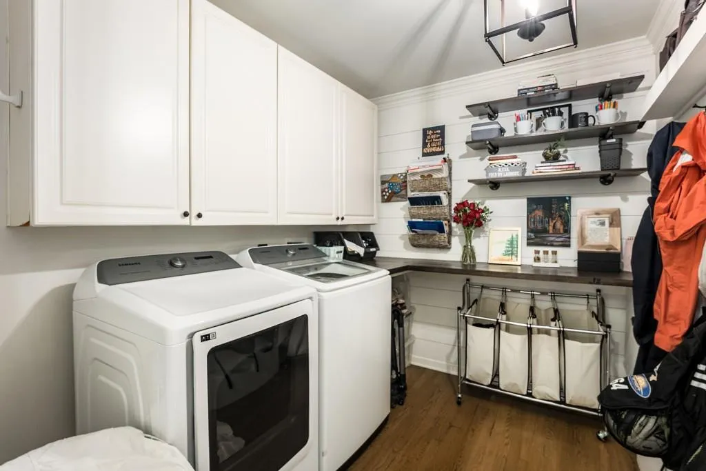 505 Amberidge Trail, Sandy Springs, Georgia 30328, 4 Bedrooms Bedrooms, ,2 BathroomsBathrooms,Residential,Sold,505 Amberidge Trail,7387753