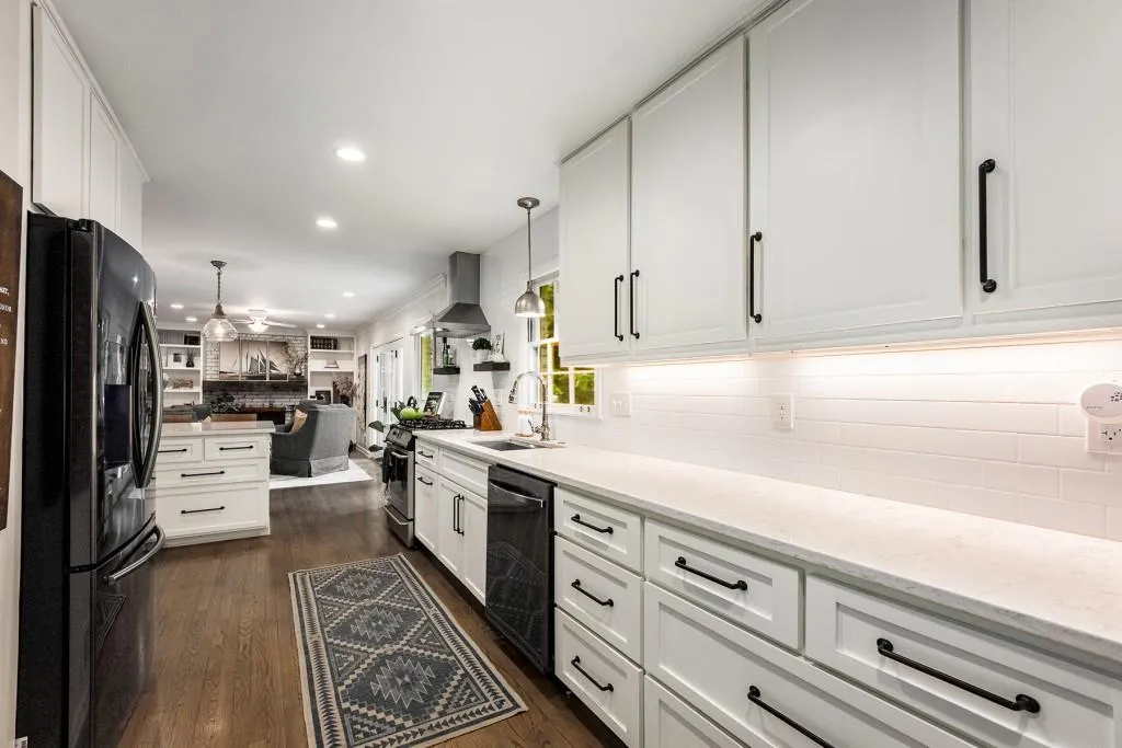 505 Amberidge Trail, Sandy Springs, Georgia 30328, 4 Bedrooms Bedrooms, ,2 BathroomsBathrooms,Residential,Sold,505 Amberidge Trail,7387753