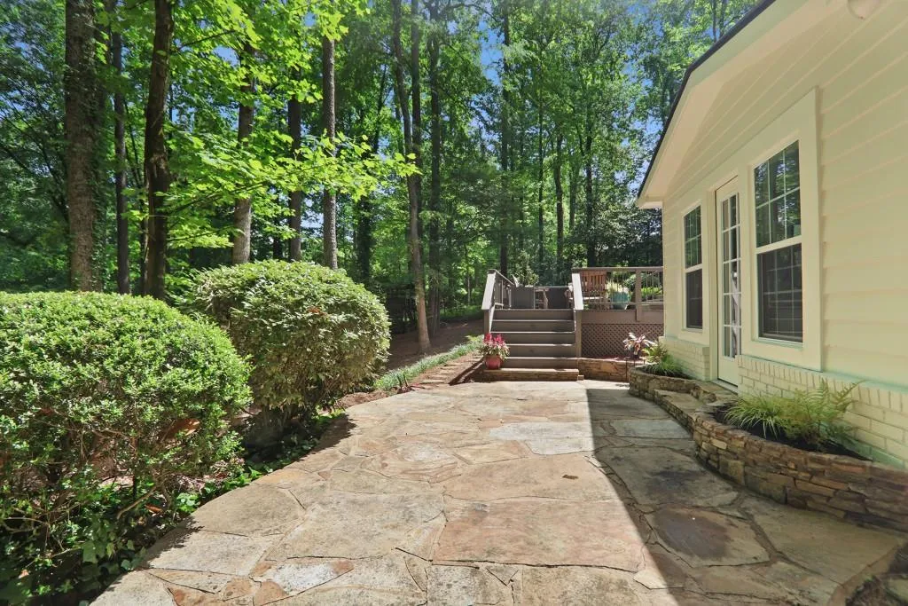 505 Amberidge Trail, Sandy Springs, Georgia 30328, 4 Bedrooms Bedrooms, ,2 BathroomsBathrooms,Residential,Sold,505 Amberidge Trail,7387753