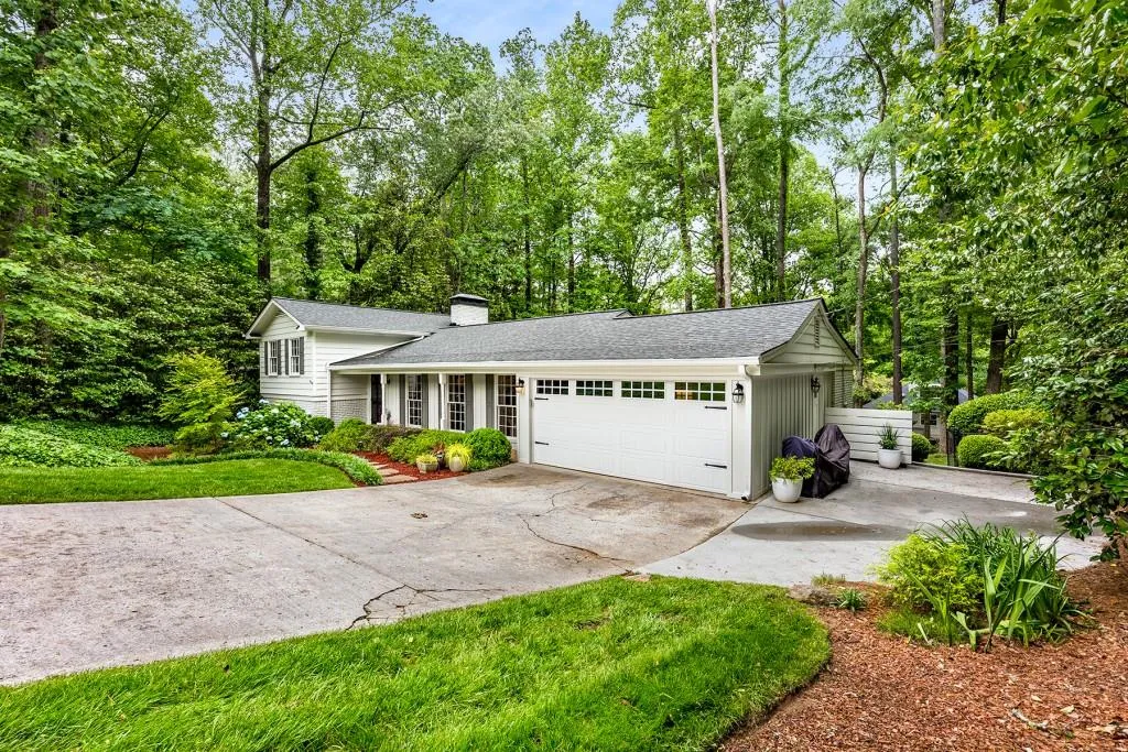 505 Amberidge Trail, Sandy Springs, Georgia 30328, 4 Bedrooms Bedrooms, ,2 BathroomsBathrooms,Residential,Sold,505 Amberidge Trail,7387753