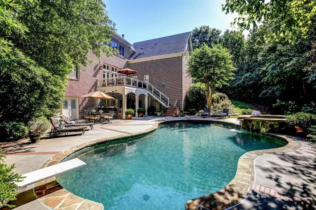 245 Farmbrooke Court, Atlanta, Georgia 30350, 5 Bedrooms Bedrooms, ,5 BathroomsBathrooms,Residential,Sold,245 Farmbrooke Court,5867385