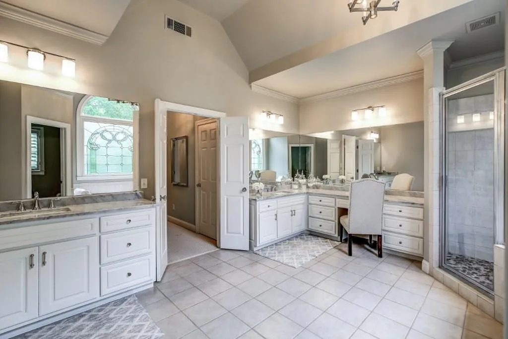 245 Farmbrooke Court, Atlanta, Georgia 30350, 5 Bedrooms Bedrooms, ,5 BathroomsBathrooms,Residential,Sold,245 Farmbrooke Court,5867385