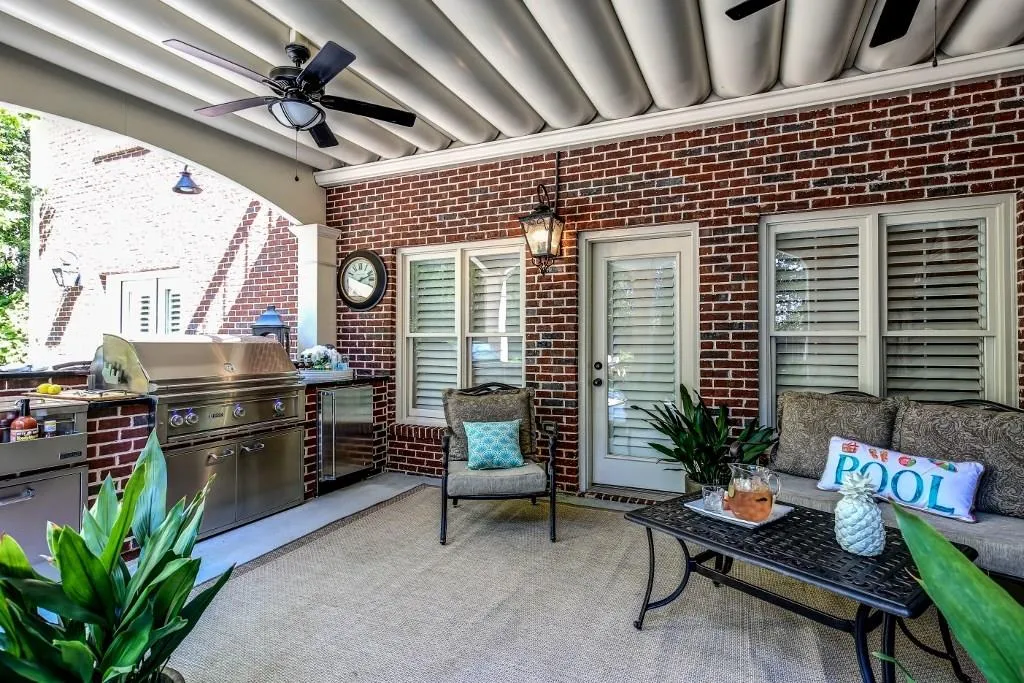 245 Farmbrooke Court, Atlanta, Georgia 30350, 5 Bedrooms Bedrooms, ,5 BathroomsBathrooms,Residential,Sold,245 Farmbrooke Court,5867385