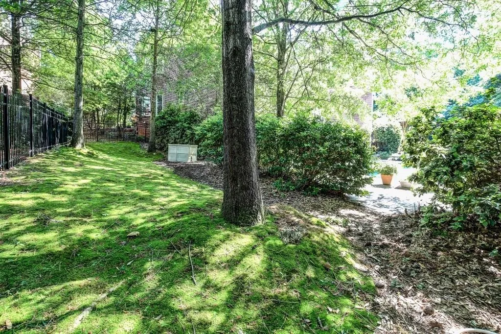 245 Farmbrooke Court, Atlanta, Georgia 30350, 5 Bedrooms Bedrooms, ,5 BathroomsBathrooms,Residential,Sold,245 Farmbrooke Court,5867385