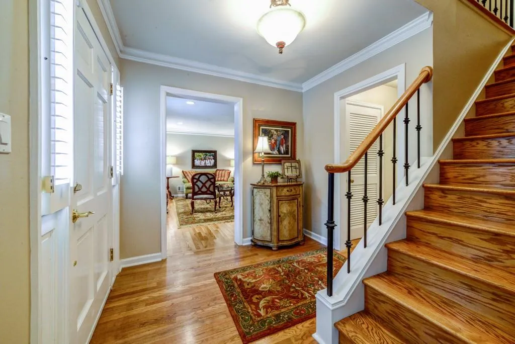 390 Forest Valley Court, Atlanta, Georgia 30342, 4 Bedrooms Bedrooms, ,2 BathroomsBathrooms,Residential,Sold,390 Forest Valley Court,5901102