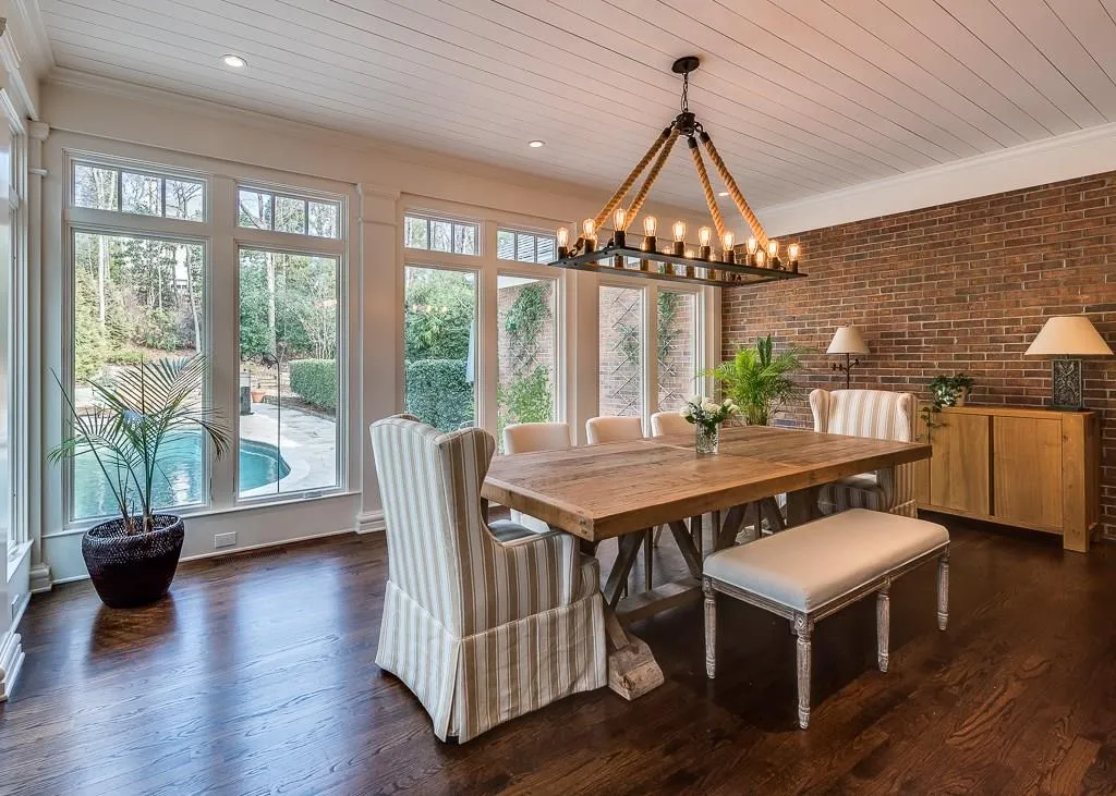 880 Powers Lake Drive, Sandy Springs, Georgia 30327, 6 Bedrooms Bedrooms, ,5 BathroomsBathrooms,Residential,Sold,880 Powers Lake Drive,5959611