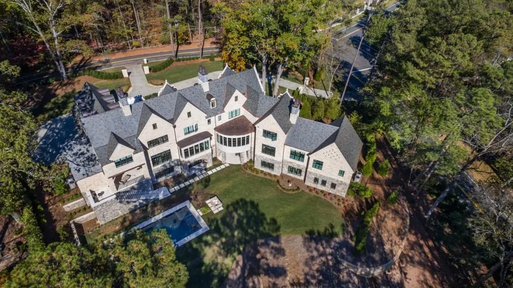 1150 W Garmon Road, Atlanta, Georgia 30327, 5 Bedrooms Bedrooms, ,5 BathroomsBathrooms,Residential,Sold,1150 W Garmon Road,5789118