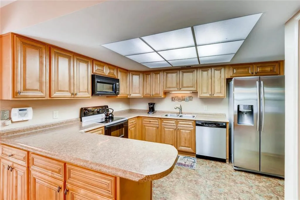 516 The North Chace, Sandy Springs, Georgia 30328, 3 Bedrooms Bedrooms, ,2 BathroomsBathrooms,Residential,Sold,516 The North Chace,5836833