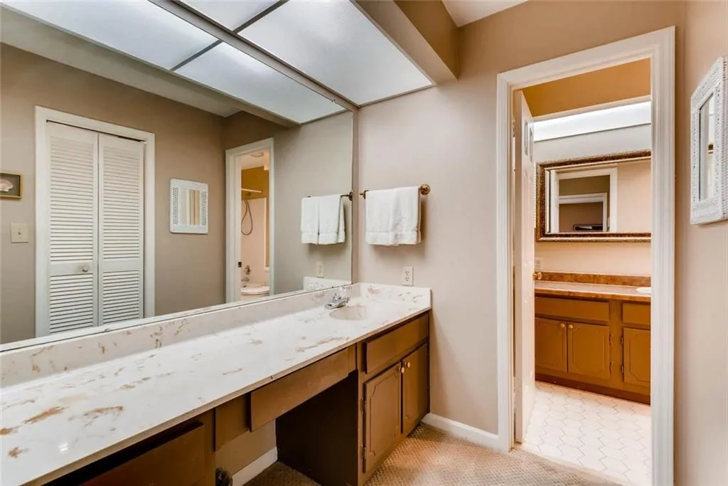 516 The North Chace, Sandy Springs, Georgia 30328, 3 Bedrooms Bedrooms, ,2 BathroomsBathrooms,Residential,Sold,516 The North Chace,5836833