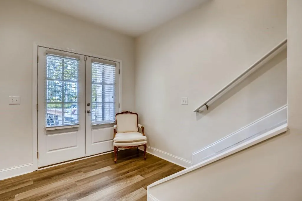 6605 Encore Boulevard, Sandy Springs, Georgia 30328, 4 Bedrooms Bedrooms, ,4 BathroomsBathrooms,Residential,Sold,6605 Encore Boulevard,6928669