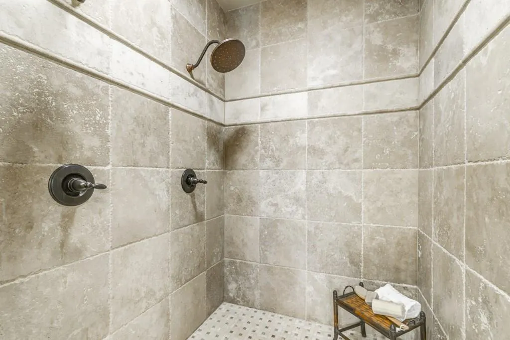 7970 Magnolia Square, Sandy Springs, Georgia 30350, 4 Bedrooms Bedrooms, ,3 BathroomsBathrooms,Residential,Sold,7970 Magnolia Square,5952078