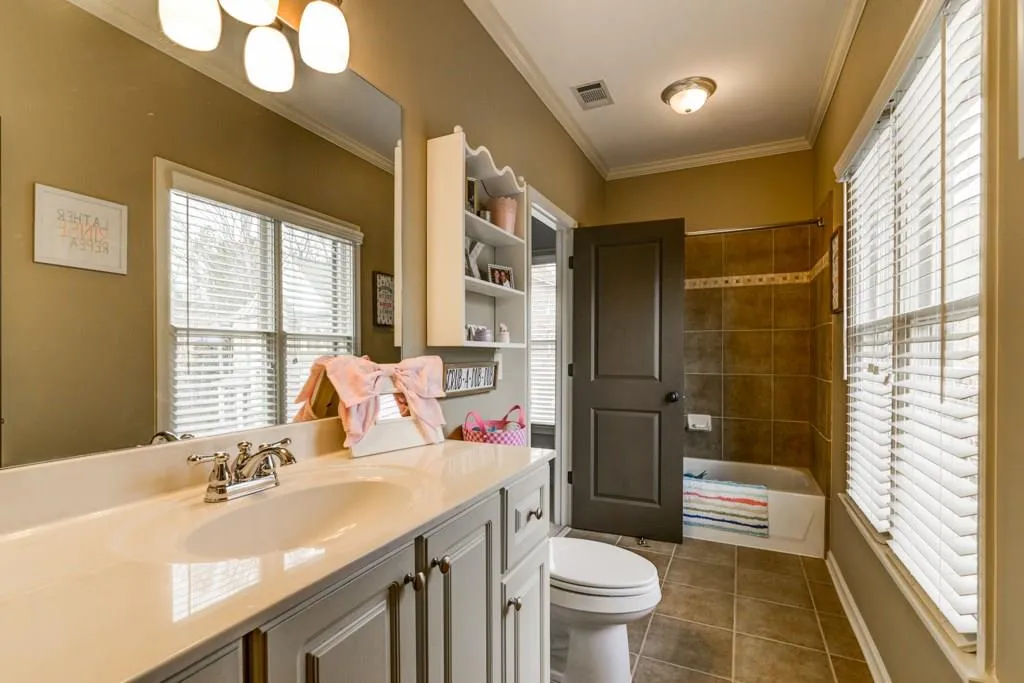 7970 Magnolia Square, Sandy Springs, Georgia 30350, 4 Bedrooms Bedrooms, ,3 BathroomsBathrooms,Residential,Sold,7970 Magnolia Square,5952078