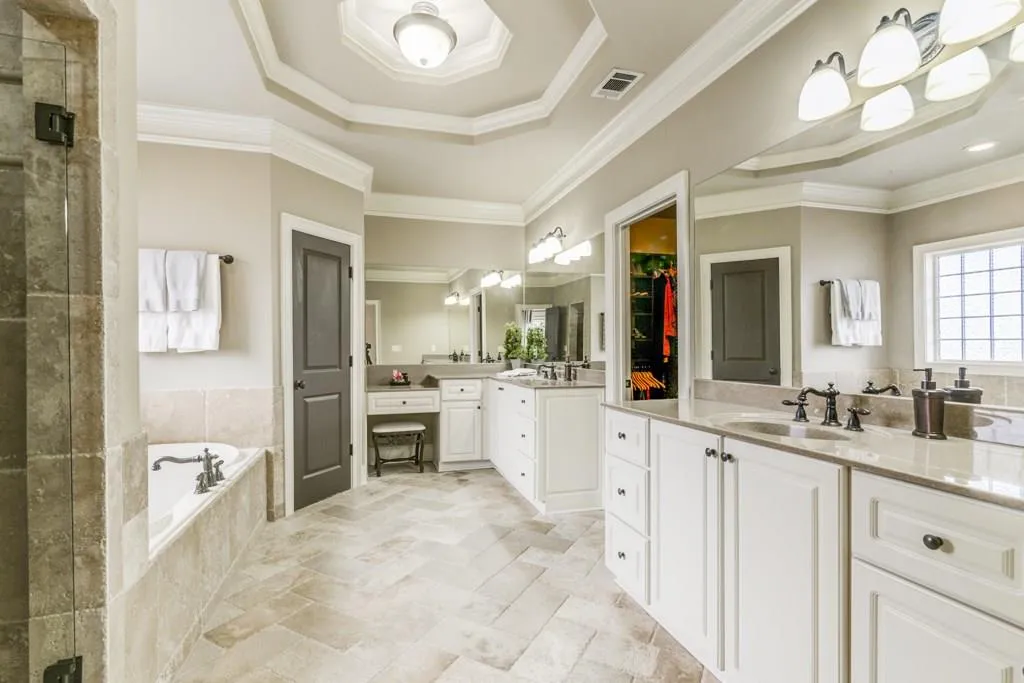 7970 Magnolia Square, Sandy Springs, Georgia 30350, 4 Bedrooms Bedrooms, ,3 BathroomsBathrooms,Residential,Sold,7970 Magnolia Square,5952078