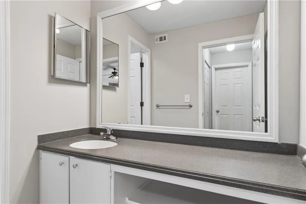 309 Granville Court, Atlanta, Georgia 30328, 1 Bedroom Bedrooms, ,1 BathroomBathrooms,Residential,For Sale,309 Granville Court,7741748