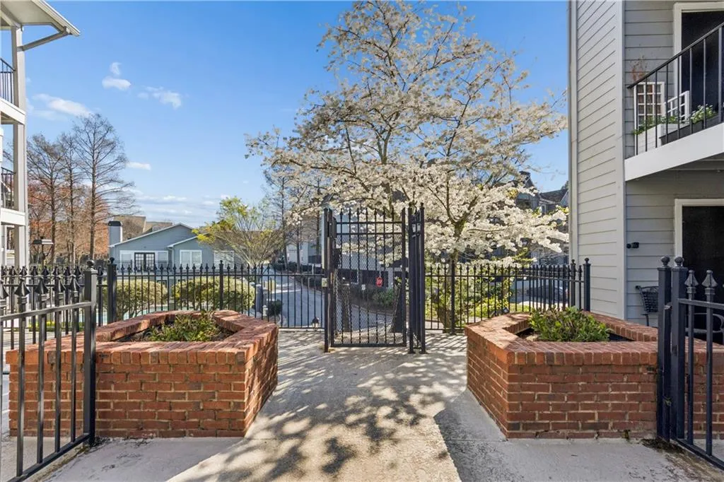 309 Granville Court, Atlanta, Georgia 30328, 1 Bedroom Bedrooms, ,1 BathroomBathrooms,Residential,For Sale,309 Granville Court,7741748