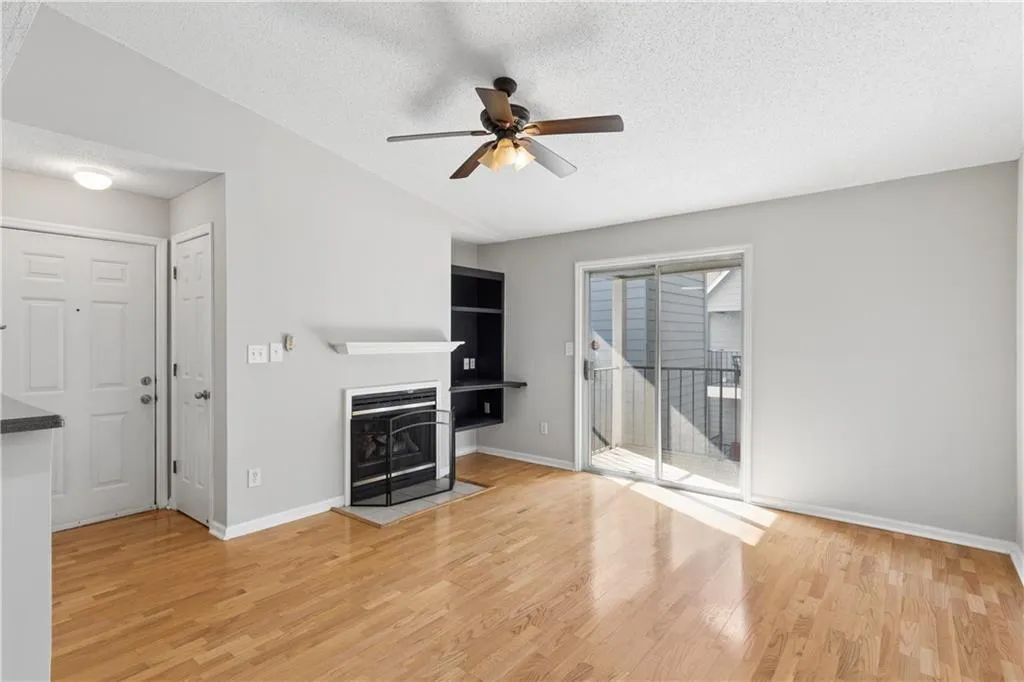 309 Granville Court, Atlanta, Georgia 30328, 1 Bedroom Bedrooms, ,1 BathroomBathrooms,Residential,For Sale,309 Granville Court,7741748